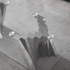 Table basse avec plateau en verre trempé et piètement en acier inoxydable finition miroir doré
