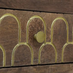 Table de chevet à 3 tiroirs en bois de manguier | Motif écailles de poisson doré | Cadre en fer, 44,5 cm L x 56 cm H
